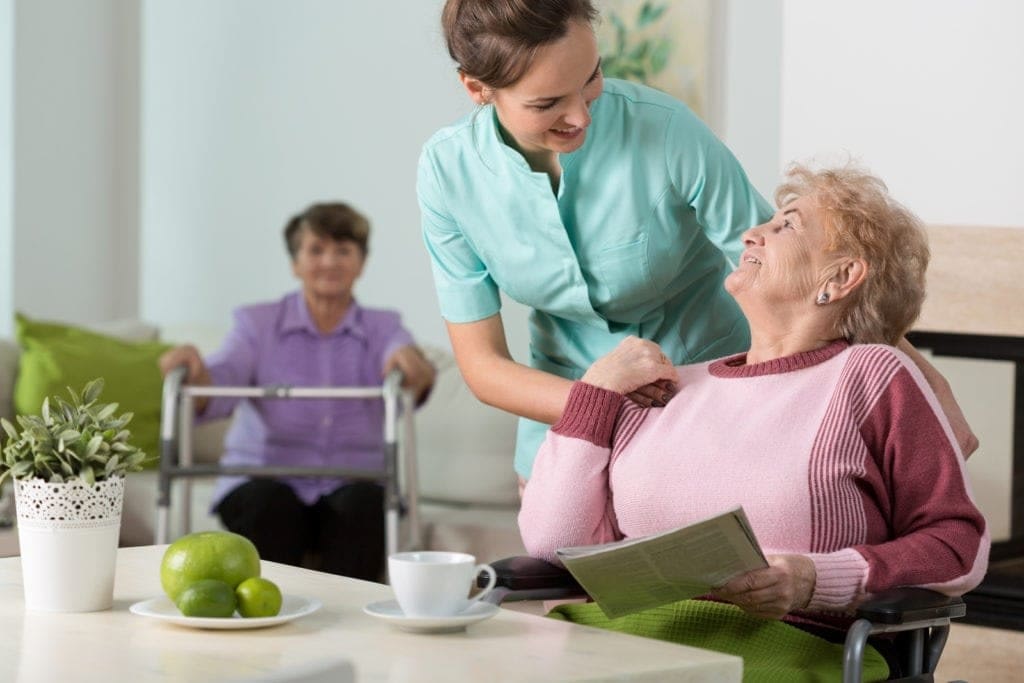 Ancianos en residencia